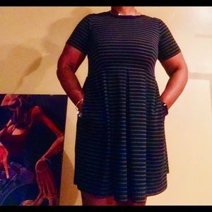 NWOT Hutch dress black and olive size large